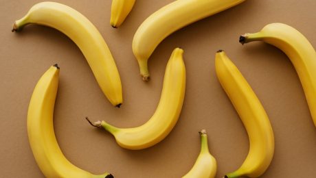 A Influência dos Juros Reais e da Inflação no Poder de Compra Uma Lição com Bananas